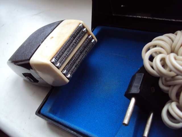 Бритва чоловіча BRAUN.Електробритва Київ 5..Эпилятор PHILIPS.