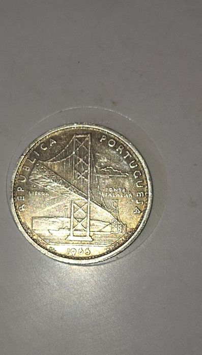 Moeda prata de 20 escudos de 1966