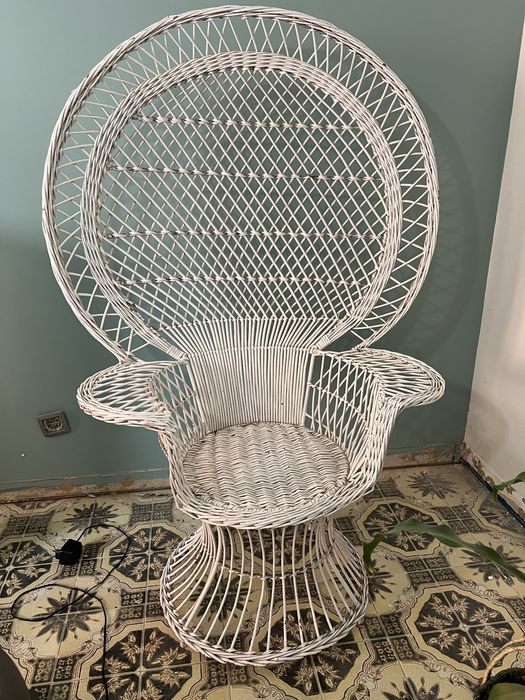 Cadeira pavao branca