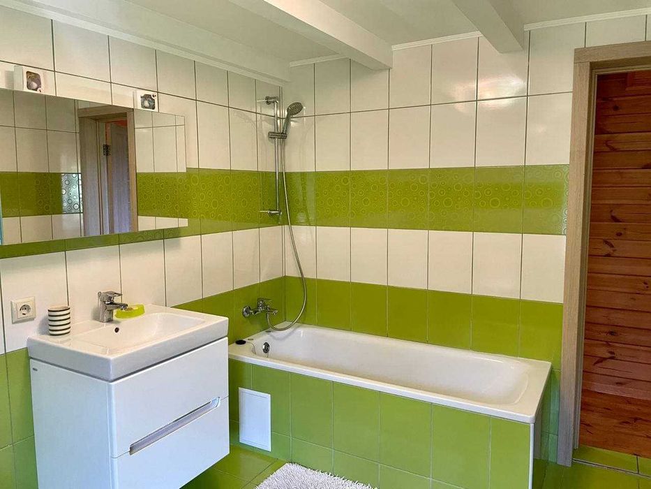 Сдам дом  93 м2, два этажа,  уикенд, с.Жовтневое (Зелений Яр) Киевская