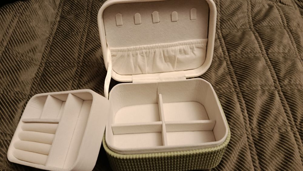 Шкатулка органайзер для украшений