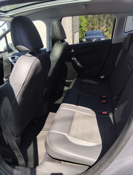 Vendo peugeot 2008 1.2  130 cv de 2019 nacional acidentado salvado