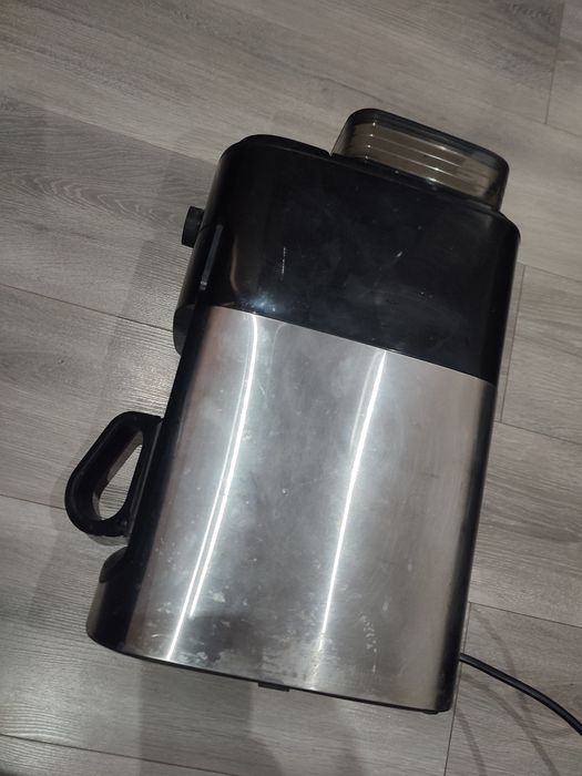 Кавоварка крапельна Philips HD7761