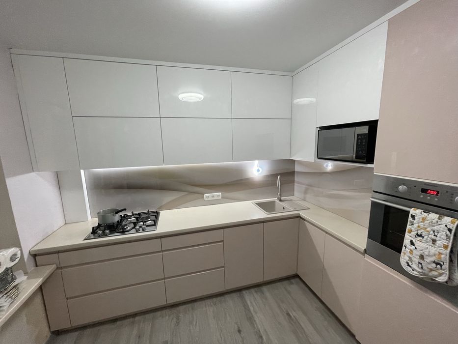 Меблі на замовлення у Запоріжжі: кухні, шафи, гардеробні