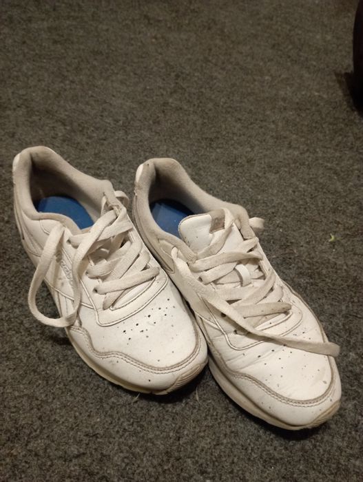 Жіночі кросівкі білі Reebok, 35.5, гарний стан
