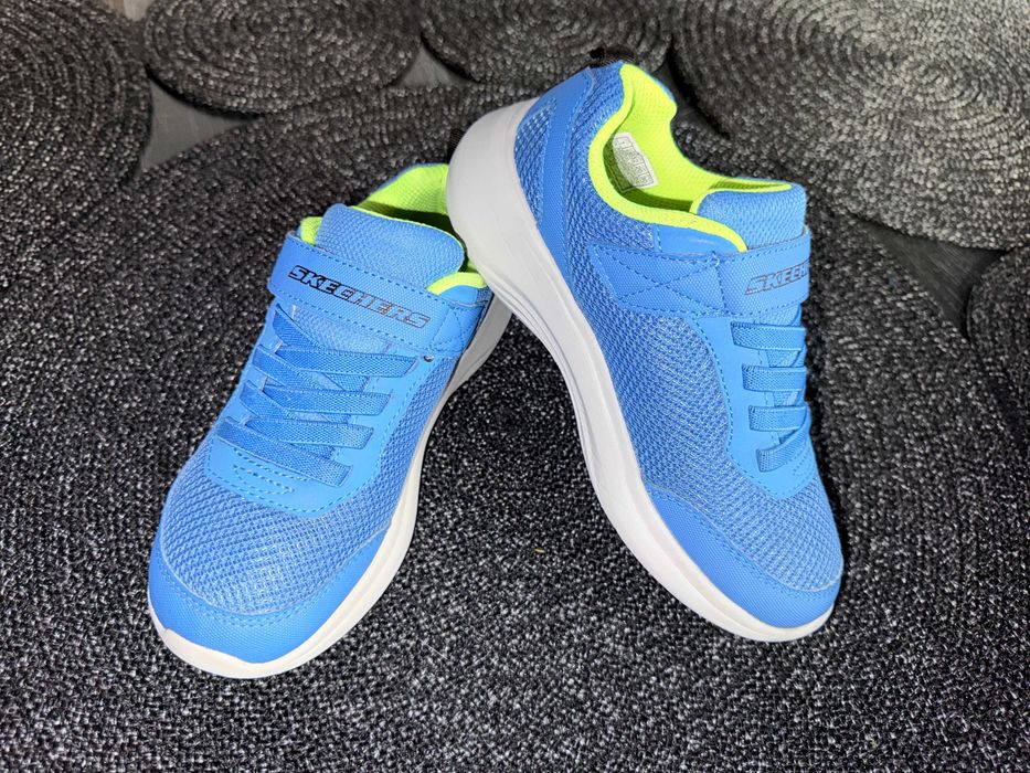 Легкі кросівки Skechers Selectors-Reset , оригінал, р-р 32, уст 20,5 см