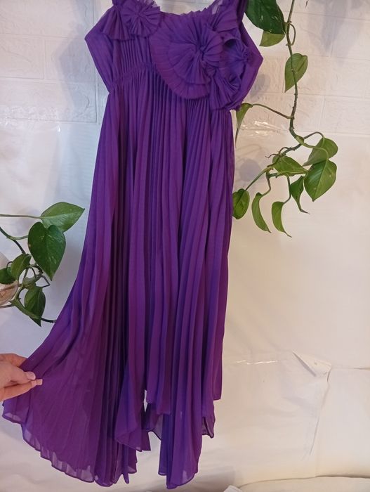 Piękna plisowana efektowna