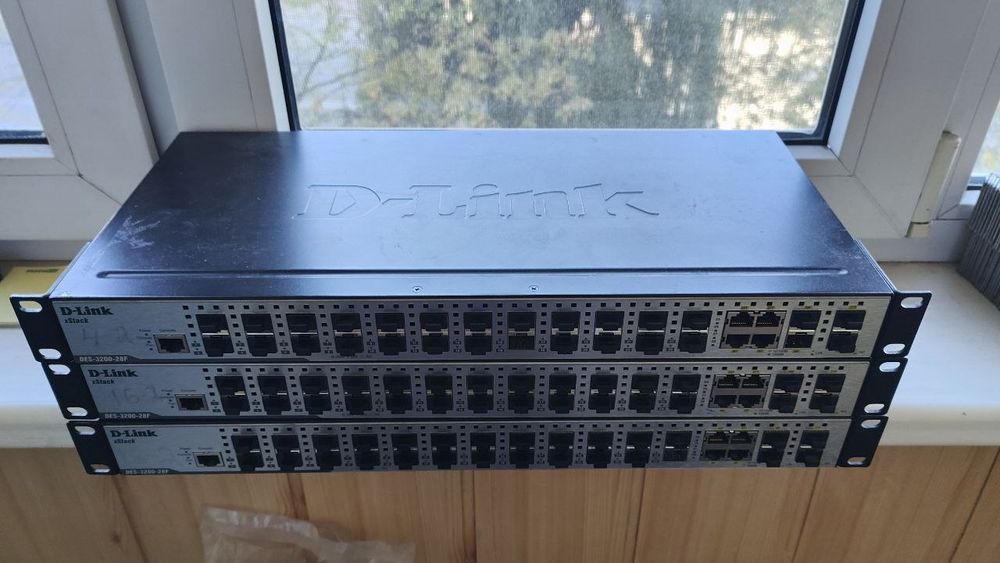DES-3200-28F C1 D-Link коммутатор L2