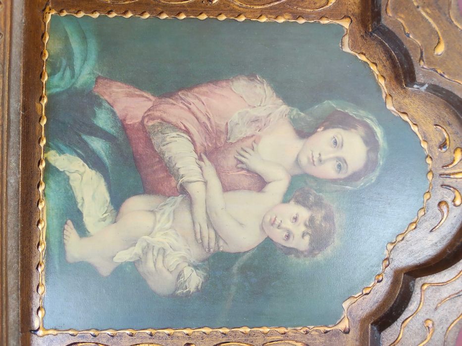 Triptico em madeira, do tipo arte sacra