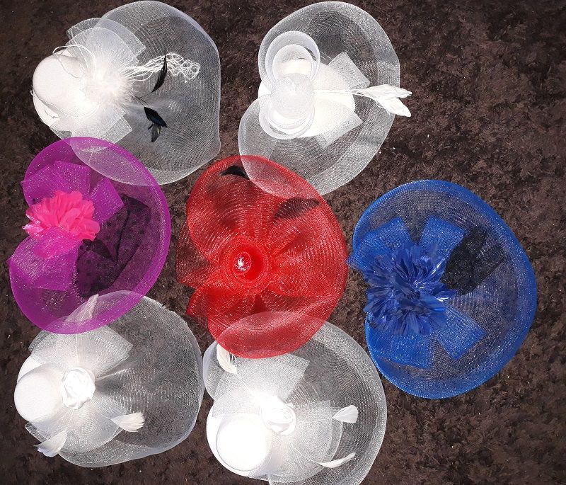 toczek fuksja fascynator do włosów