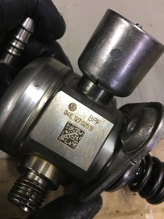 ТНВД паливний насос Volkswagen Golf Caddy Jetta Polo 1.4 БЕНЗИН.