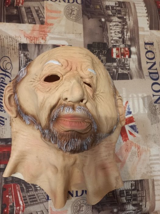 Маска карнавальна