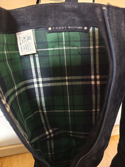 Tommy Hilfiger Wera 2 – zamszowe kozaki, granatowe, klasyka premium 39