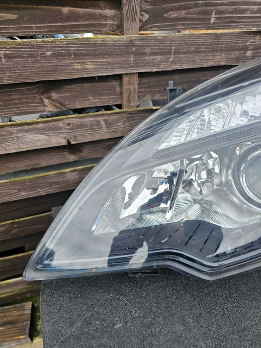 Reflektor Lewy Opel Meriva B Soczewka