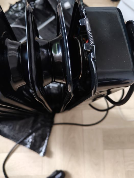 Grzejnik olejowy Volteno uszkodzony