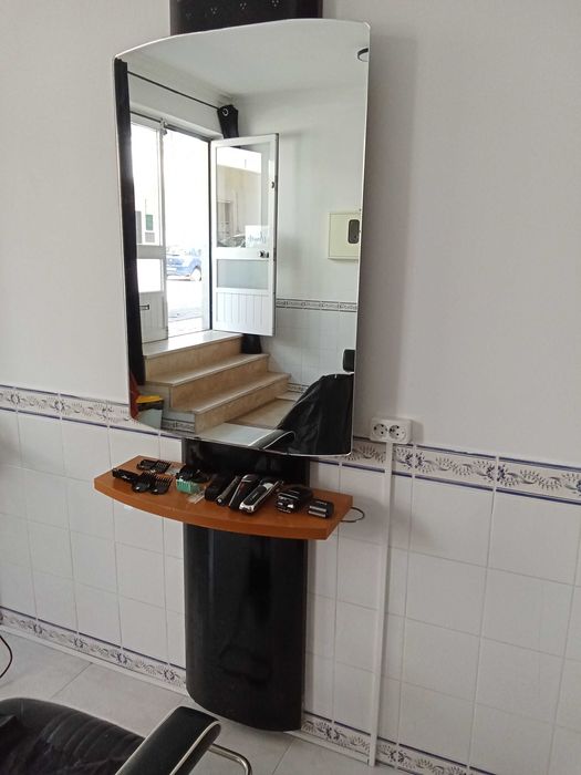 Bancada com espelho