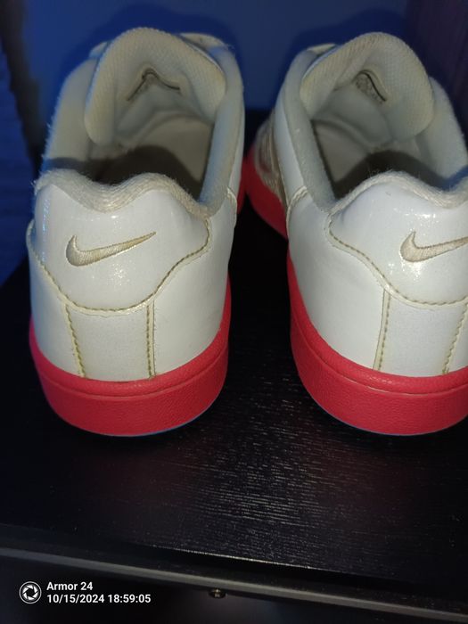 Buty Nike  damskie 36.5