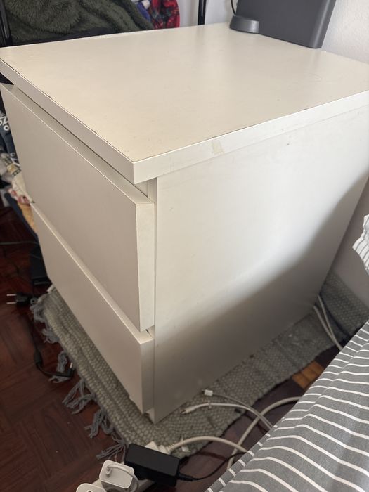 Mesa de cabeceira 2 gavetas largas