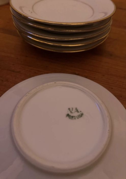 Raro Conjunto de 5 Chávenas de Café Vista Alegre 1852–1869