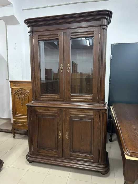 Dębowy zestaw: komoda ,witryna, stół +6 krzeseł. Możliwy transport