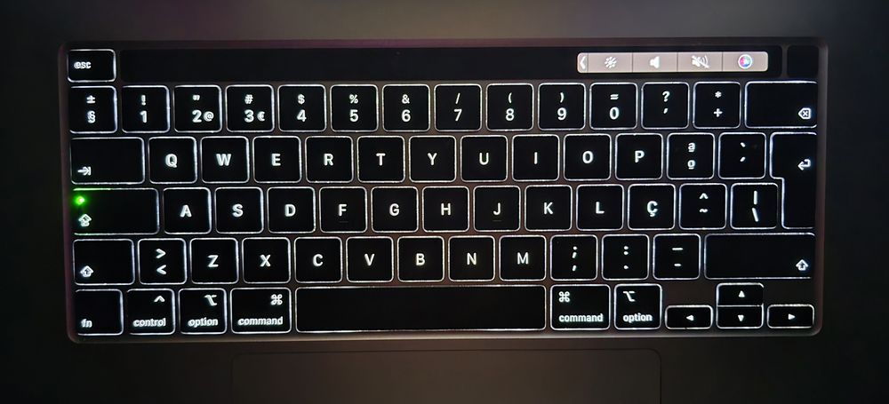 MacBook Pro 16" (2020) – Intel i7 6-Core | 16GB RAM | 500GB SSD