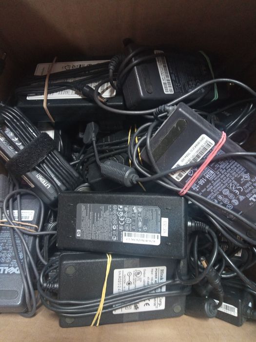 Електрошрот Блок живлення 20V від 2 до 15а 20В питания Європа