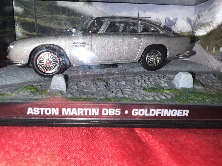Carros 007 Diora Coleção - Aston Martin Goldfinger e Lotus Esprit