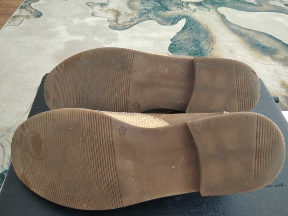 Sapatos com atacadores