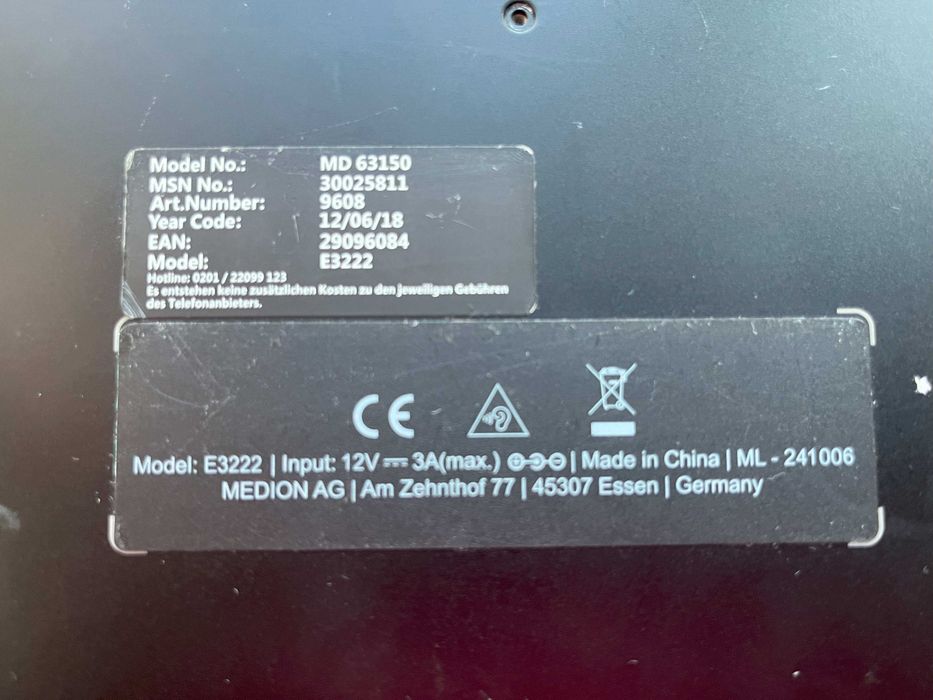 Medion Akoya E3222 робочий із сенсорним екраном