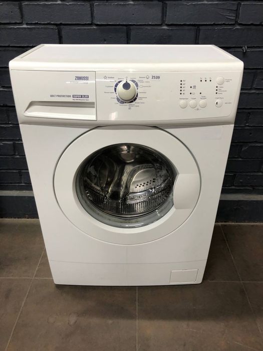 Фронтальная узкая стиралка Indesit ESB1160B не дорого !!!