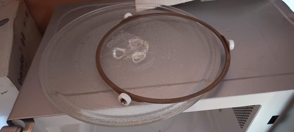 Microondas  metalizado