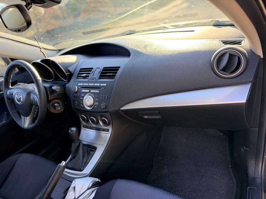 Mazda 3 Sedan 1.6 Diesel (Versão Sport)