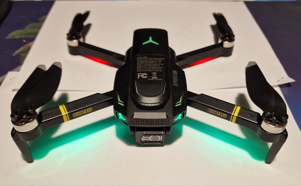 Drone câmera dupla. Motor brushless e sensor de obstáculos