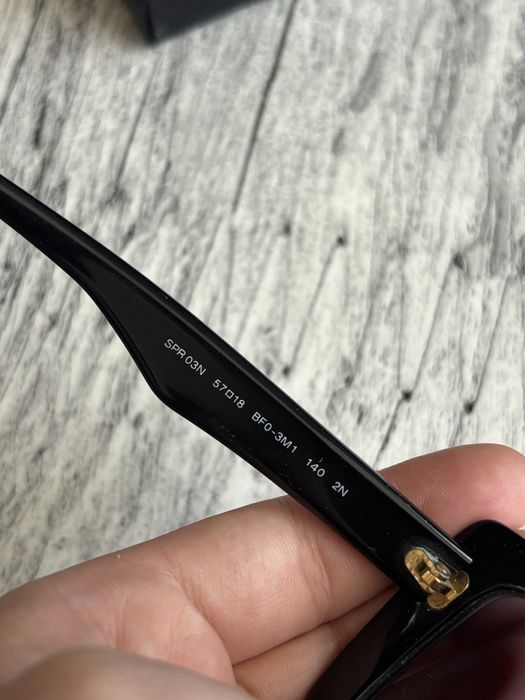 Oryginalne okulary przeciwsłoneczne Prada