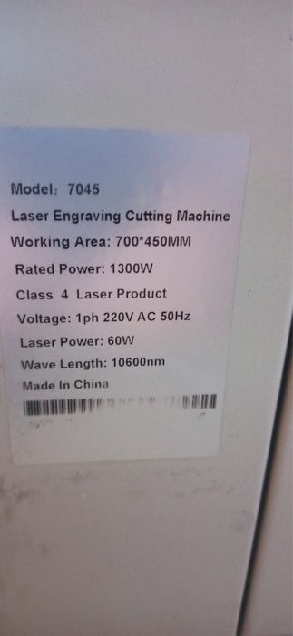 Laser co2 60w 700x450mm Usado com Gatantia