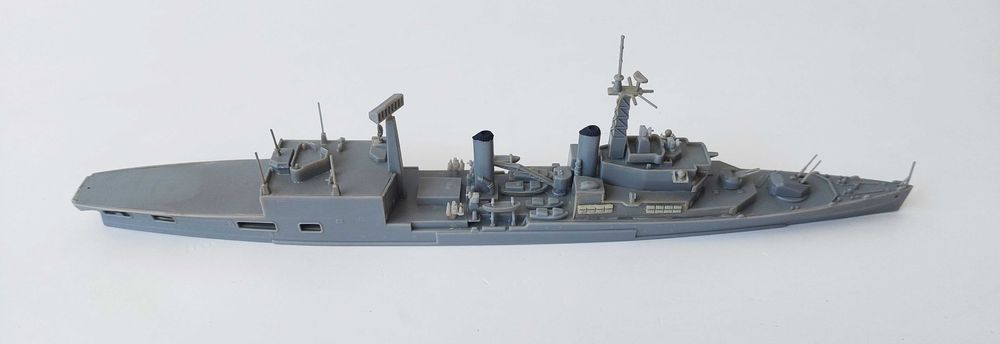 Kit montado de modelismo 1/700 em plástico do Cruzador "HMS Tiger"