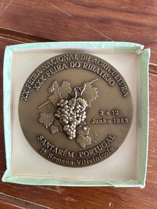 Lote de 15 medalhas comemorativas em bronze