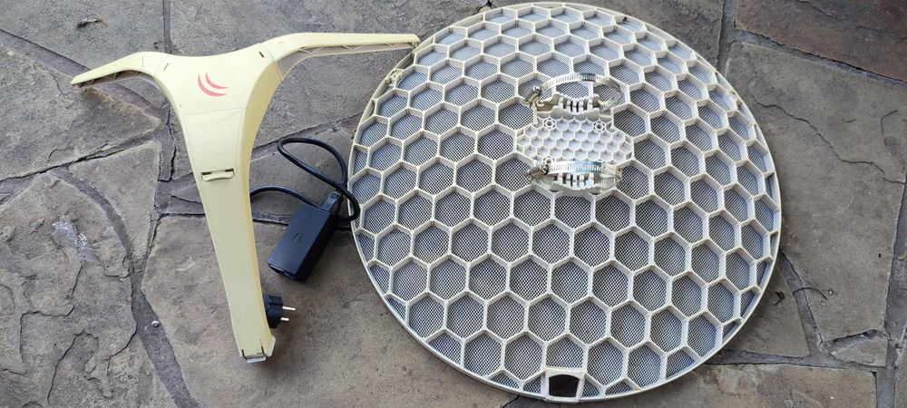 MikroTik LHG XL HP5 (RBLHG-5HPnD-XL)