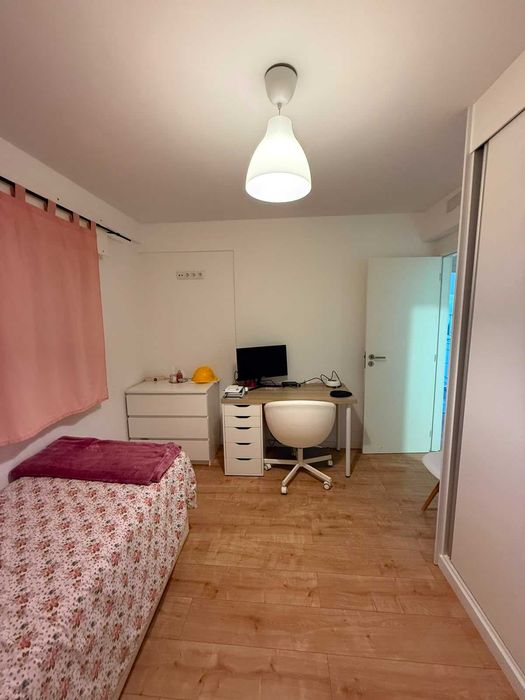 Quarto junto à escola Seomara - Venteira, Amadora