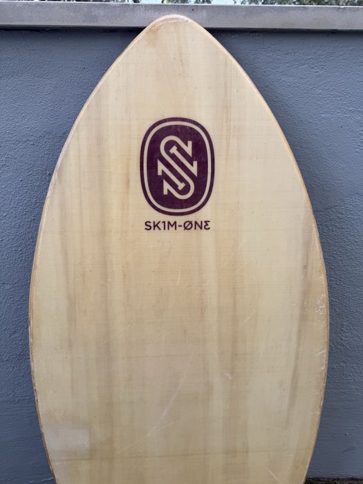 Prancha skimming skim-one (Skimboard)