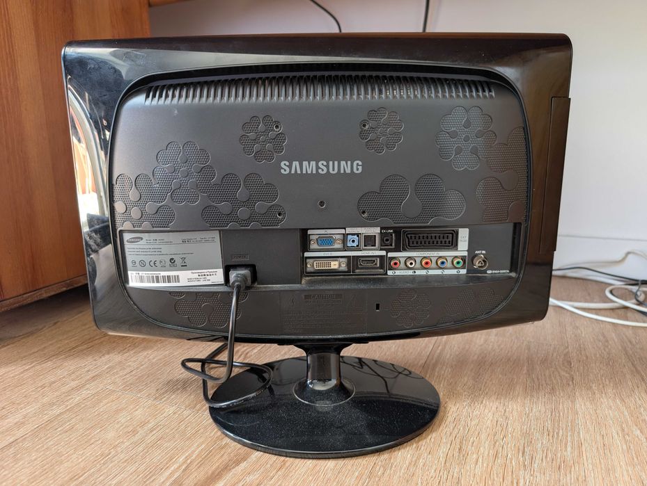 TV/Monitor Samsung 933 hd