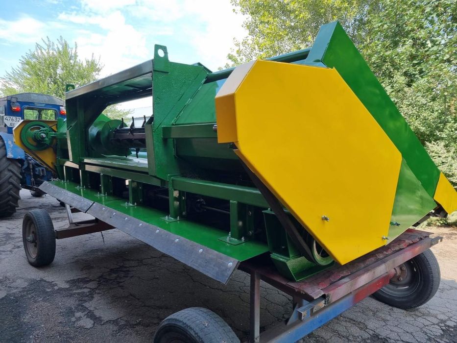Жатка кукурузная КМС-6 John deere