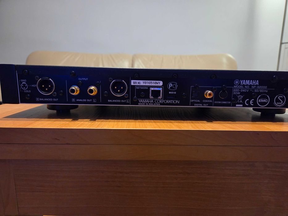 odtwarzacz  YAMAHA NP-S2000