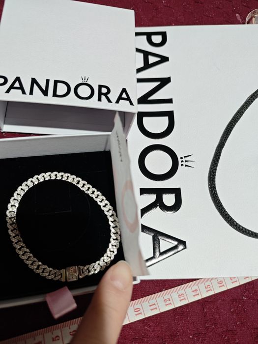 Браслет Pandora оригинал с камушками