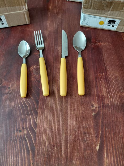 Zestaw sztućców stołowych