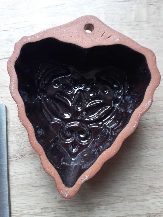 Dwie ceramiczne foremki