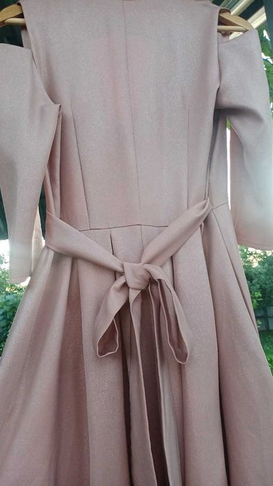 Продам вечірню сукню)