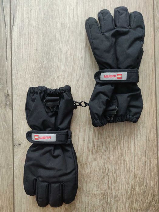Лыжные перчатки Lego Wear waterproof  5-6 лет до 116 см..