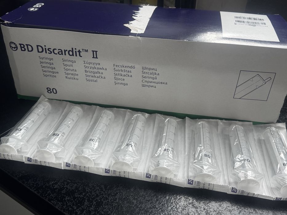 Strzykawki 20 ml ( 10ml) BD Discardit II