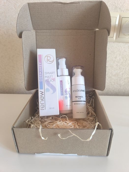 Професійна косметика: Матуючий флюїд Renew Smart Matt Fluid + Ретинол Anubismed Retinol 1.0 (Оригінал) залишок 45% + подарунок тонік для шкіри 10 мл.